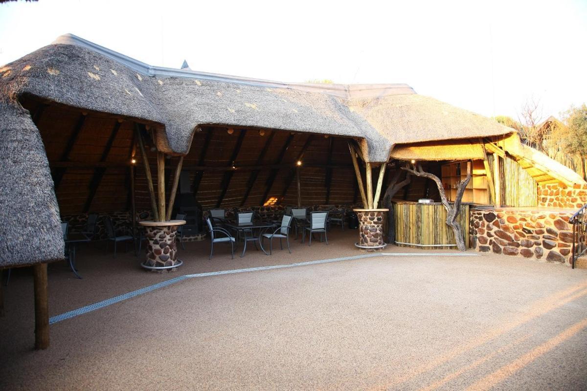 Tidimalo Lodge ルステンブルク エクステリア 写真