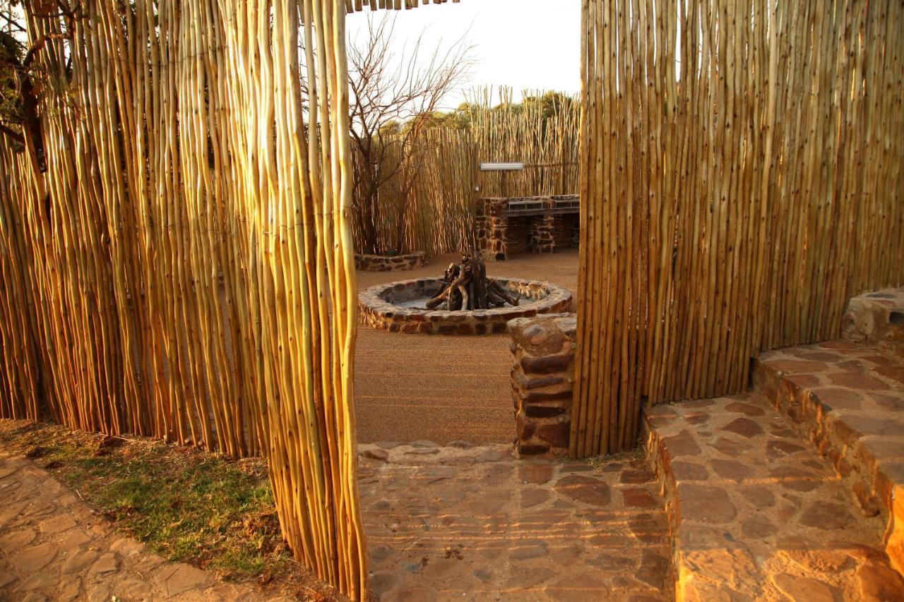 Tidimalo Lodge ルステンブルク エクステリア 写真