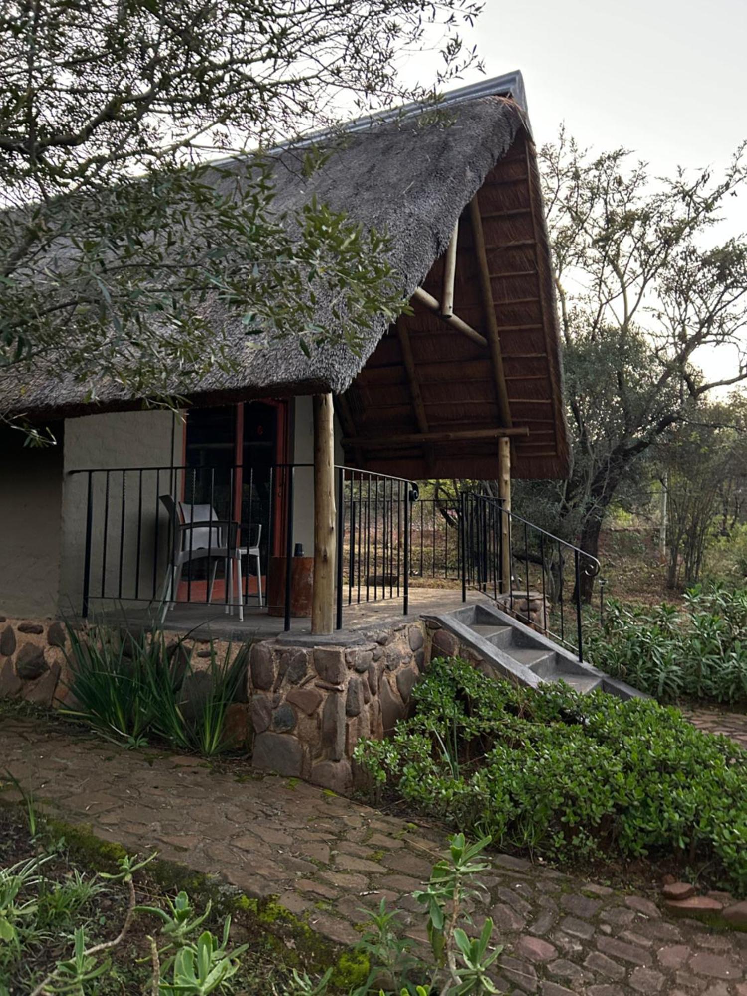 Tidimalo Lodge ルステンブルク エクステリア 写真