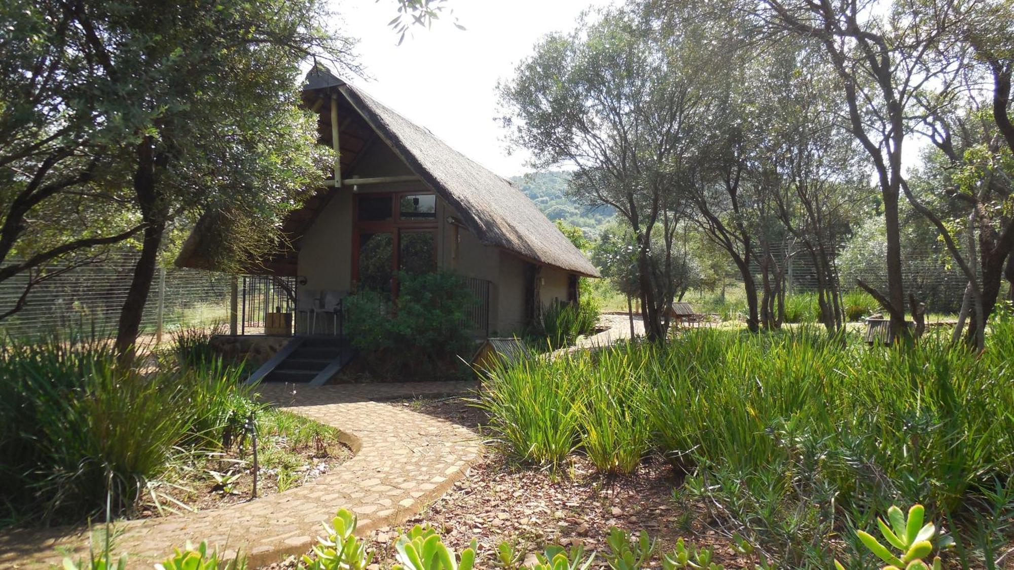 Tidimalo Lodge ルステンブルク エクステリア 写真
